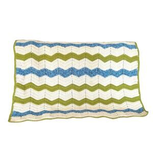 CROCHET Handmade Lap Blanket Wheel Chair Afghan Chevron Ripple blue green white